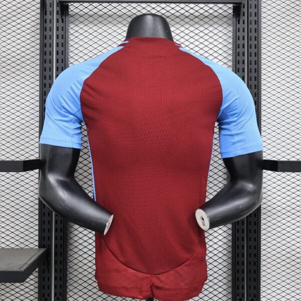 Aston Villa (camisa de jogador) - Image 11